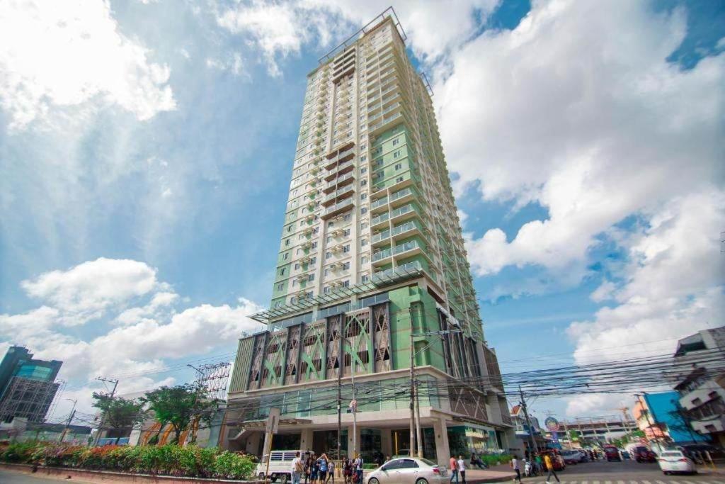 2313 Sun Vida Tower Aparthotel Cebu Exterior photo